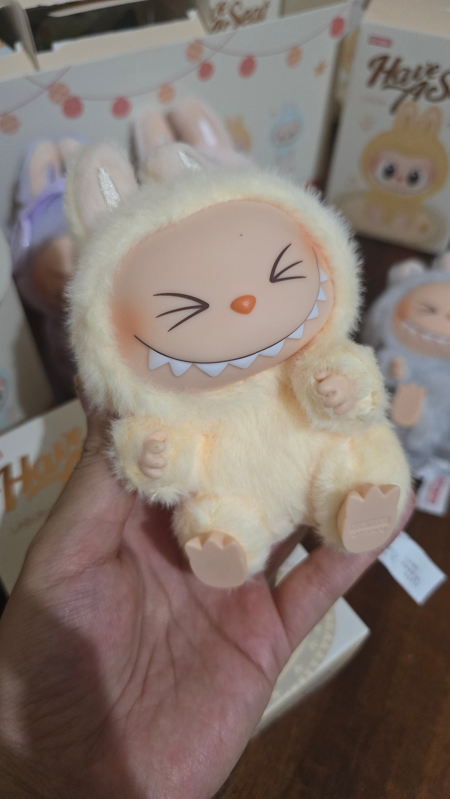 THE MONSTERS - Have a Seat Vinyl Plush Blind Box