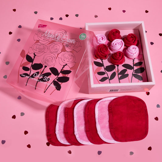 Loves Me, Loves Me Not 7-Day Set de Make Up Eraser