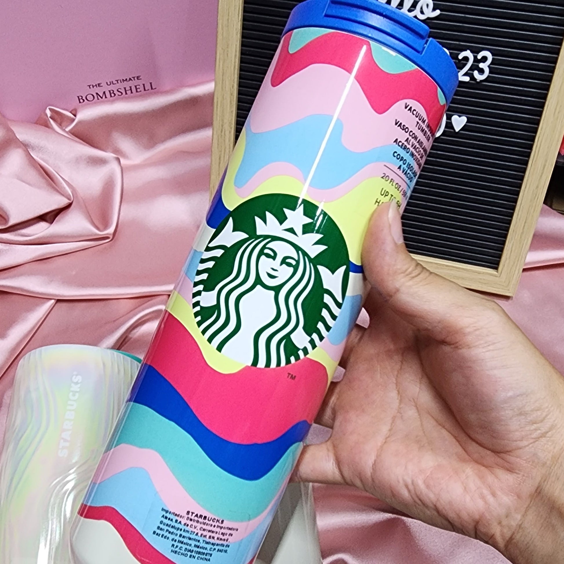 Termo de acero con diseño de olas de colores x Starbucks – IndieGo Boutique